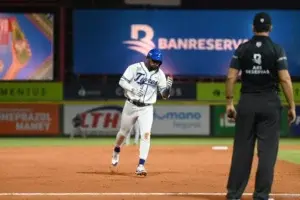 Licey aplasta al Escogido en fiesta de jonrones