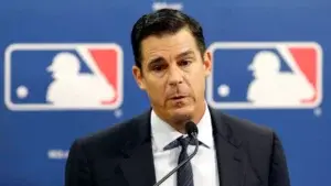 La MLB revela que Billy Bean ha sido diagnosticado con leucemia aguda