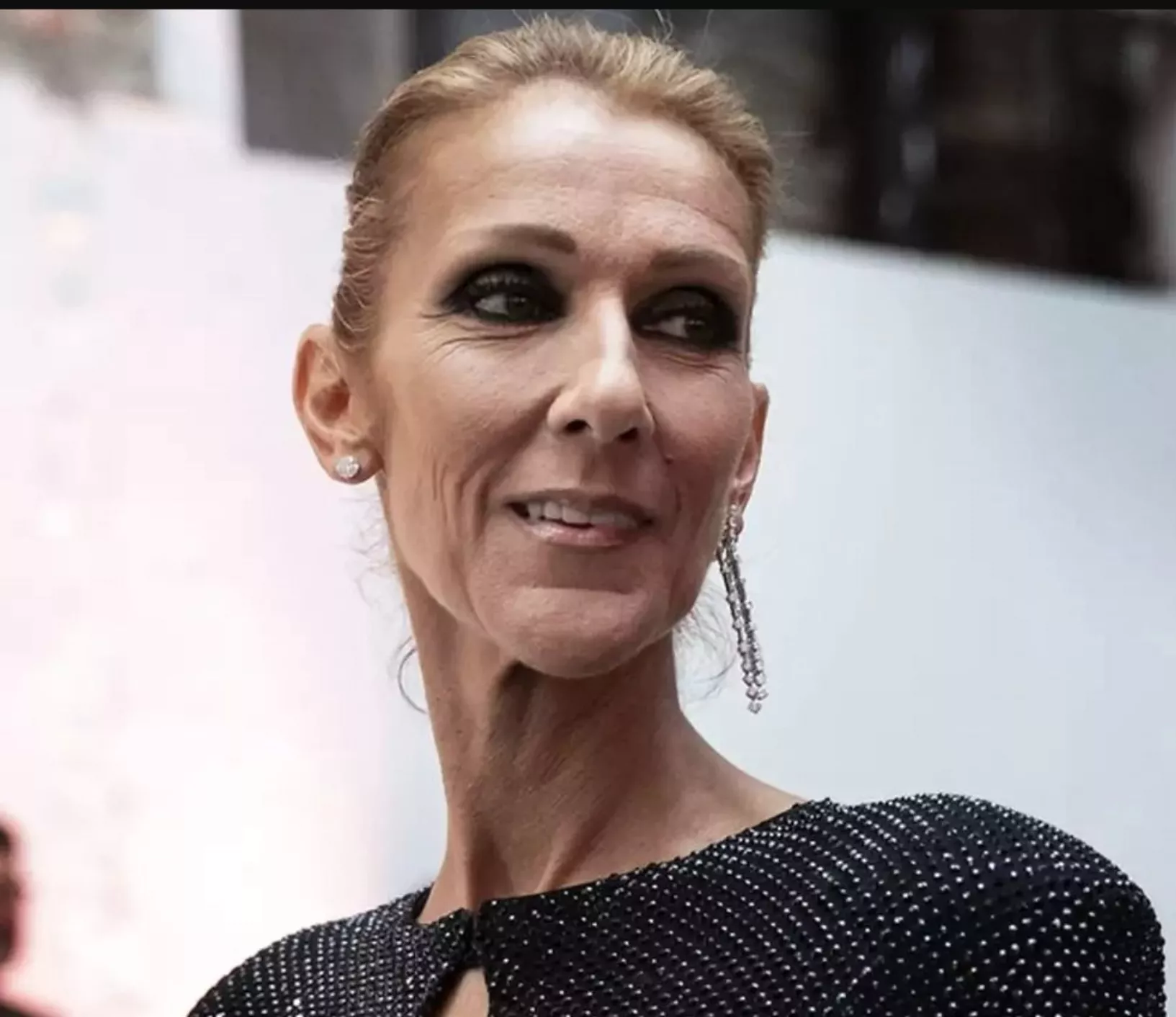 Salud de Celine Dion sigue de mal en peor