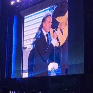 ¡Ahora sí! Un radiante Luis Miguel se apodera del Estadio Olímpico y emociona a miles