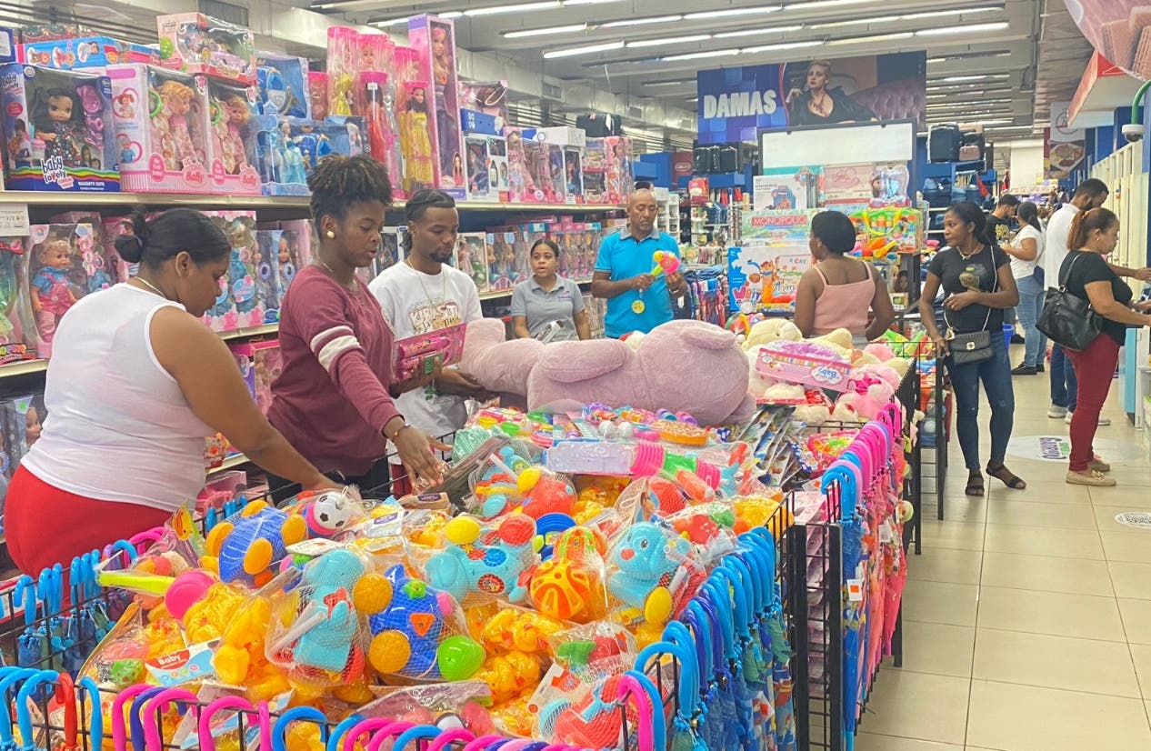 Ventas Día de Reyes activaron los comercios Santo Domingo