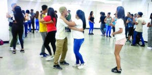 Aprendizaje del baile apoya salud física y mental