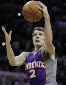 Dragic deja el básket tras 15 años en NBA