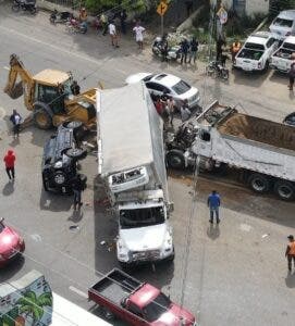 Accidente en Santiago afecta a diez personas