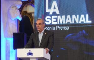 Abinader pide despolitizar debate sobre la Ley 1-24