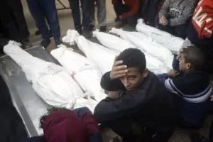 Unos 125 muertos y más de 300 heridos por ataques israelíes en Gaza en últimas 24 horas