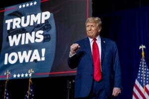 Trump obtiene un contundente triunfo en los caucus de Iowa por delante de DeSantis y Haley