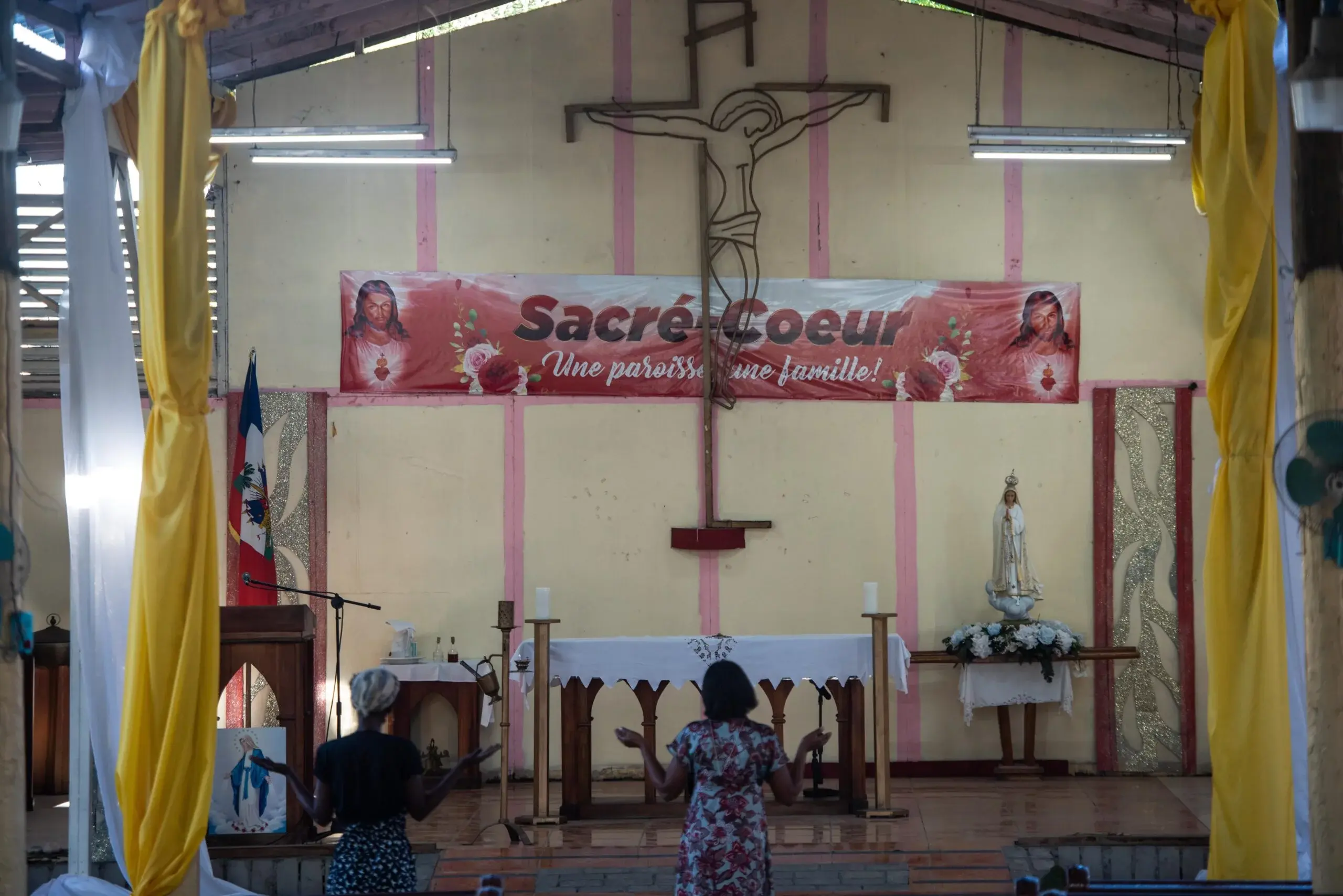 Iglesia católica de Haití pide la libertad de los secuestrados con una jornada de oración