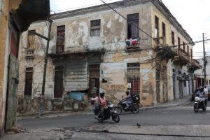 Santa Bárbara, un centro histórico sumido en el abandono 