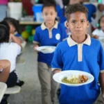 ¿La comida no basta? INABIE explica la implementación de gomitas multivitamínicas