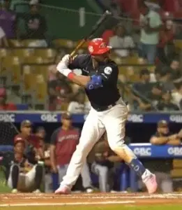 Jonrón de 3 carreras de Jorge Mateo eleva a Leones sobre Gigantes en el béisbol dominicano