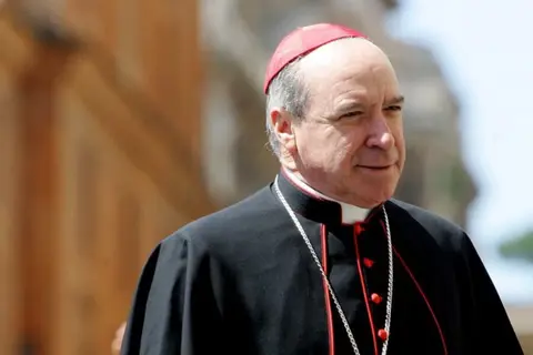 Posponen cirugía del cardenal López Rodríguez