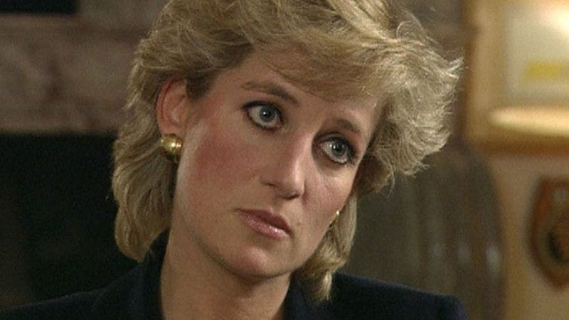 Qué dicen los correos que reveló la BBC sobre el escándalo de «la entrevista del siglo» con la princesa Diana