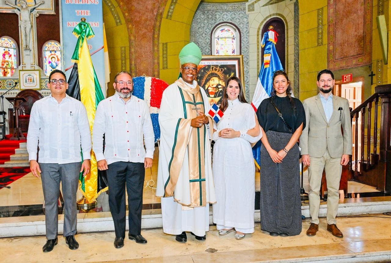 Embajada Dominicana en Jamaica concluye enero honrando Virgen de la Altagracia y Juan Pablo Duarte