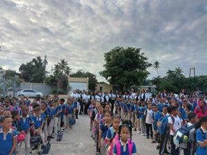 El 80 por ciento de los estudiantes asistió a clases en horario matutino este lunes