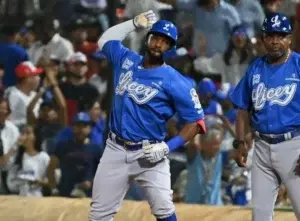 Miguel Andújar: «Agradecido con Dios y luego al Licey por darme la oportunidad»