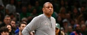 Bucks en conversaciones con Doc Rivers para puesto de dirigente