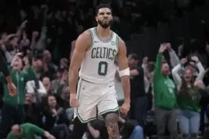 Los Celtics, líderes del Este, resisten ante los Timberwolves