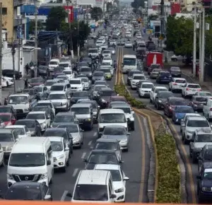 Los kilométricos tapones viales son un fastidio para ciudadanía