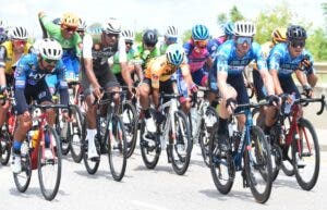 Hernán Gómez gana etapa Vuelta Ciclística