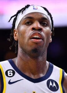 Pacers de Indiana se desprenden de  Hield