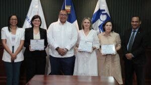 Empresas reciben la certificación Nordom 775