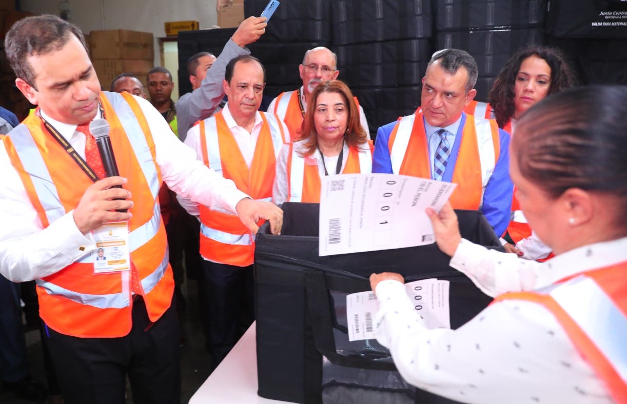 JCE empieza hoy envío de las valijas electorales