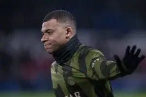 ¿Último partido de Mbappé en París por la Champions? Luis Enrique no lo cree