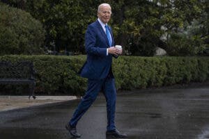 Biden sigue «siendo apto para el cargo», dice su doctor tras el exámen físico anual del mandatario