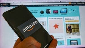 Cómo funcionan las “rentas de la atención”, el concepto con el que 3 académicos explican la estrategia de plataformas como Amazon y Google