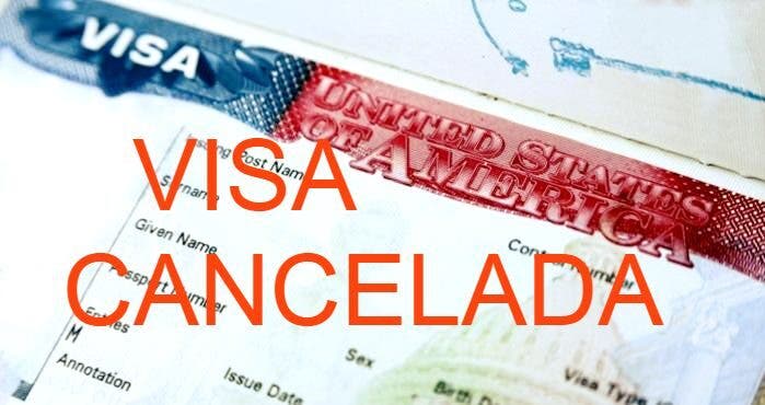 ¿Pueden cancelarme la visa por el contenido de mí teléfono? la experta responde