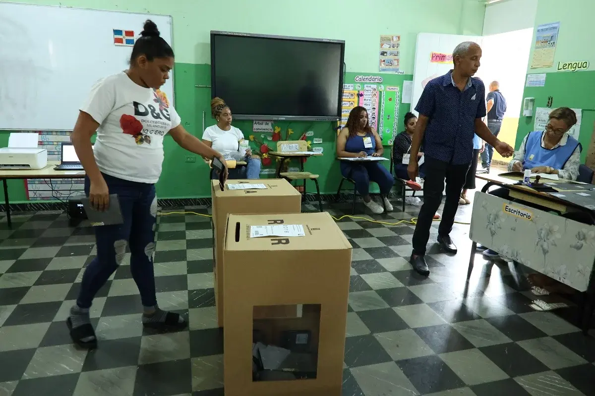 Misión Internacional califica de «ejemplar» el proceso electoral en RD