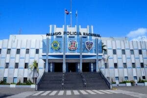 Policía detiene a “El Mellito”, presunto antisocial captado en video sustrayendo una motocicleta en Baní