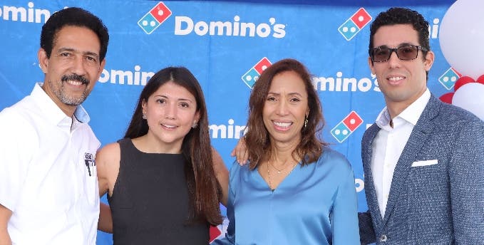 Domino’s inaugura tienda en la avenida España