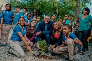 Bupa inaugura espacio natural en escuela para fomentar la concientización sobre el cuidado del medio ambiente