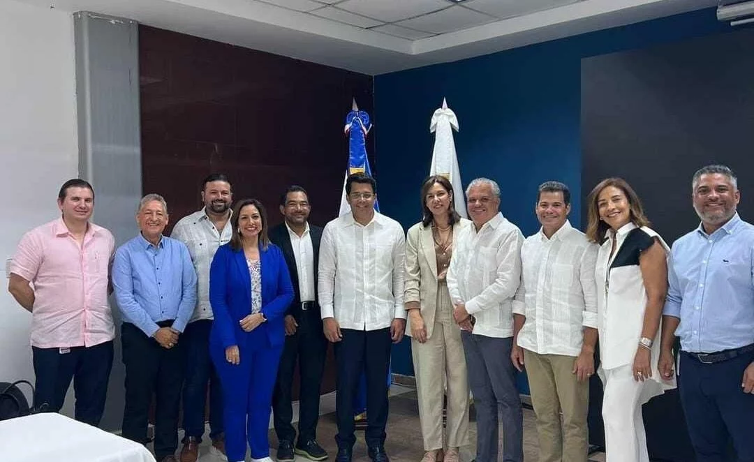 Empresarios de Puerto Plata promocionan destino en Colombia