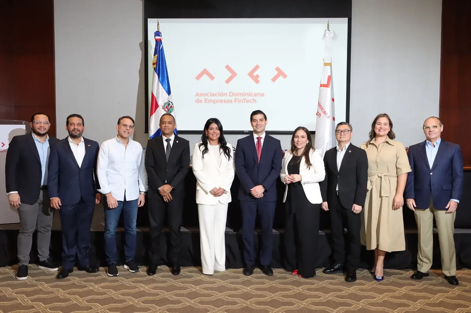 Adofintech celebra exitoso 2023 y proyecta futuro prometedor para la industria fintech en el país