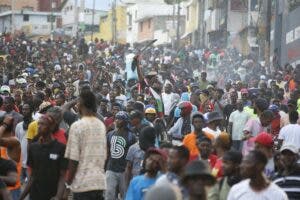 Se intensifican manifestaciones antigubernamentales en Haití, que dejan al menos un herido