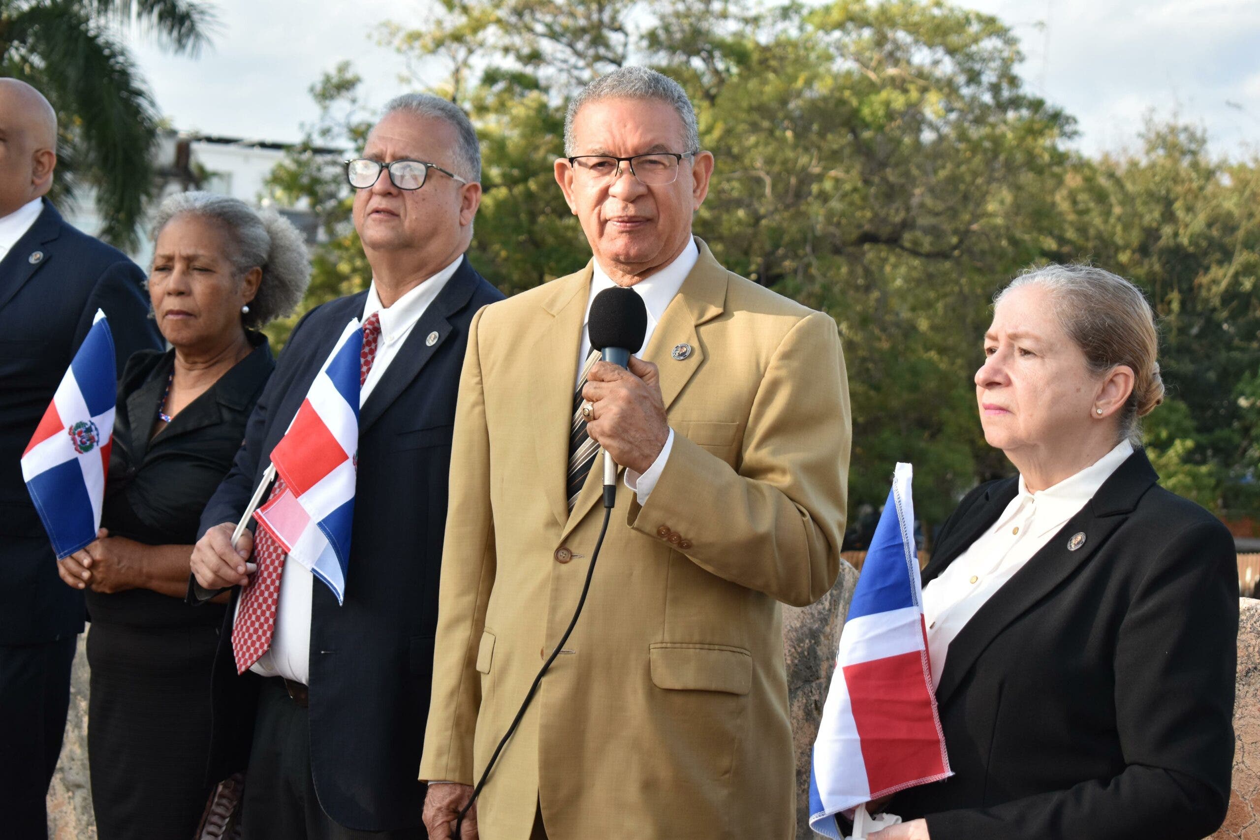 Presidente Instituto Duartiano aboga por preservar soberanía y promover la honestidad