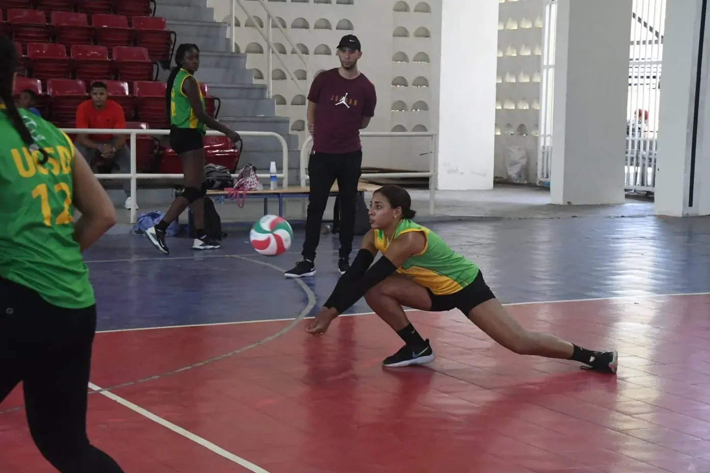 Los Juegos Universitarios arrancan con el voleibol de sala