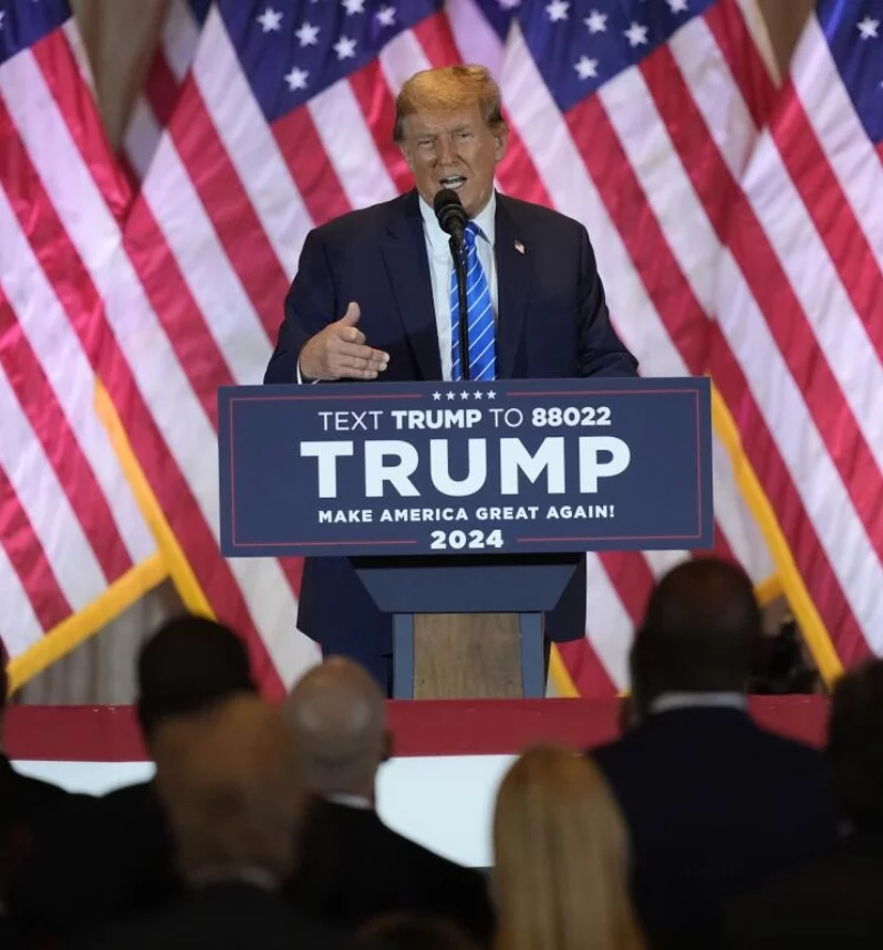 Donald Trump favorece un debate entre los candidatos.