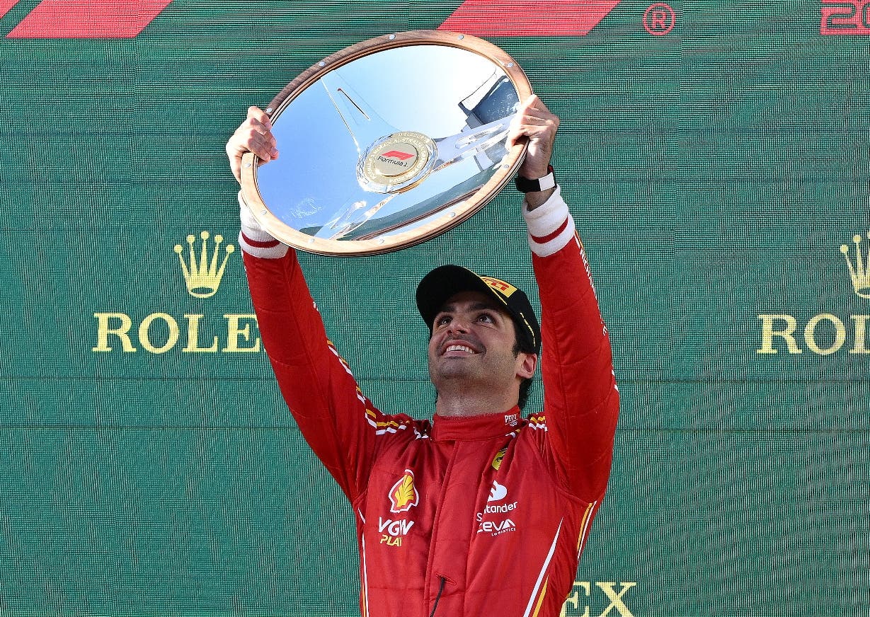 Carlos Sainz brilla con una épica victoria en Gran Premio Australia