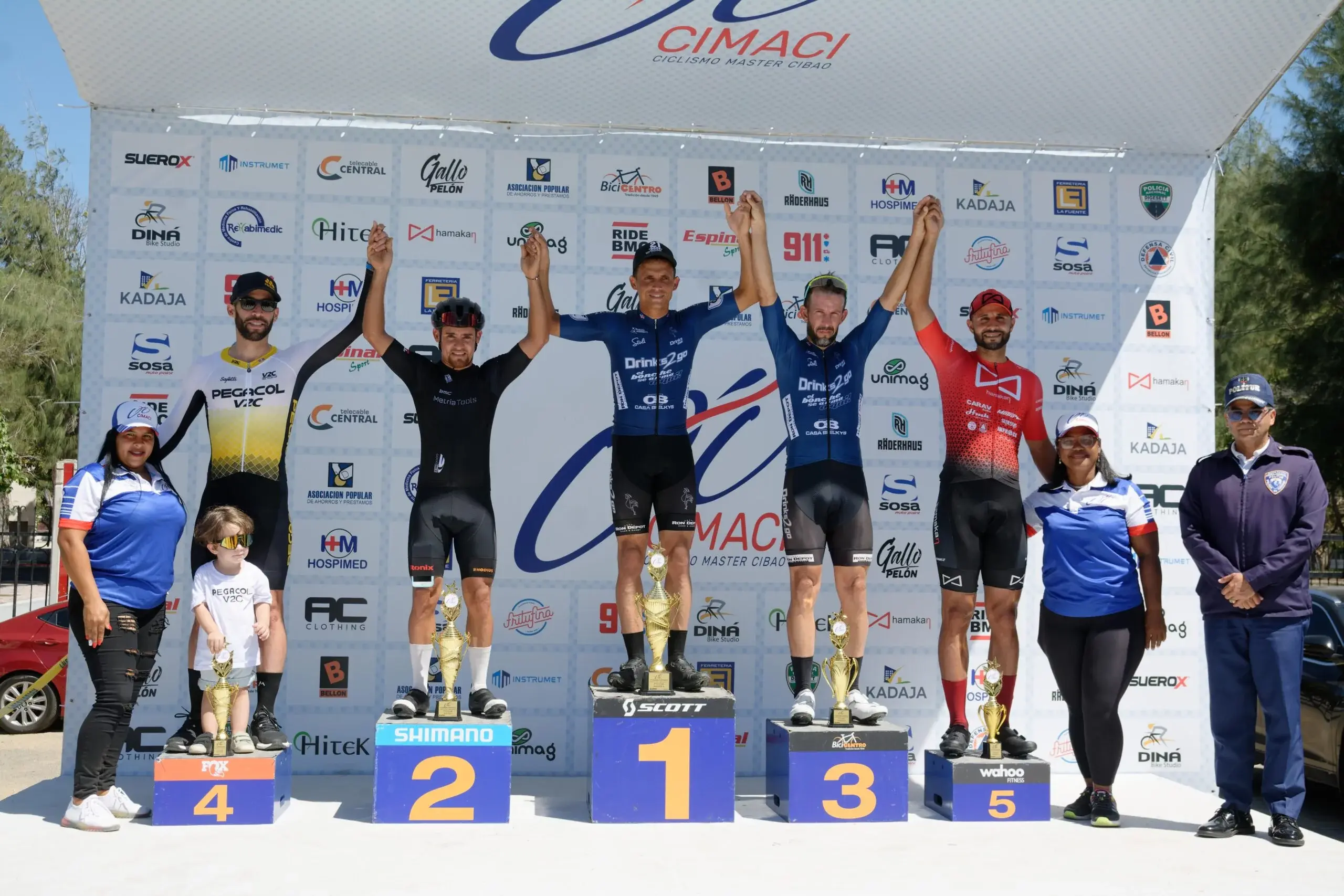 Ciclistas dominan el campeonato master