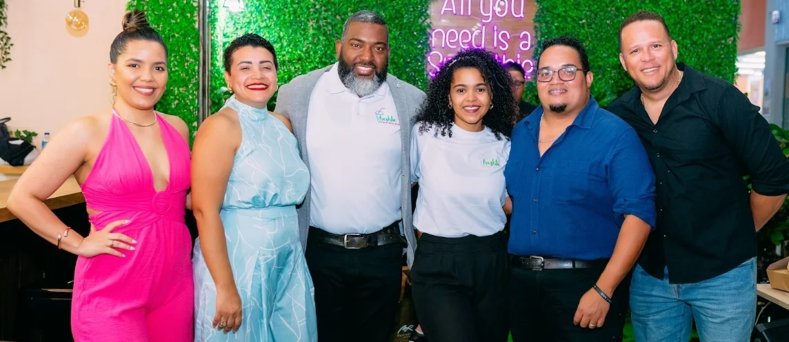 Paola Durán, Ibelca Mencía, Miguel Santana, Ana Garrido, Andrés del Rosario y Eldyn Núñez. Paola Durán, Ibelca Mencía, Miguel Santana, Ana Garrido, Andrés del Rosario y Eldyn Núñez.