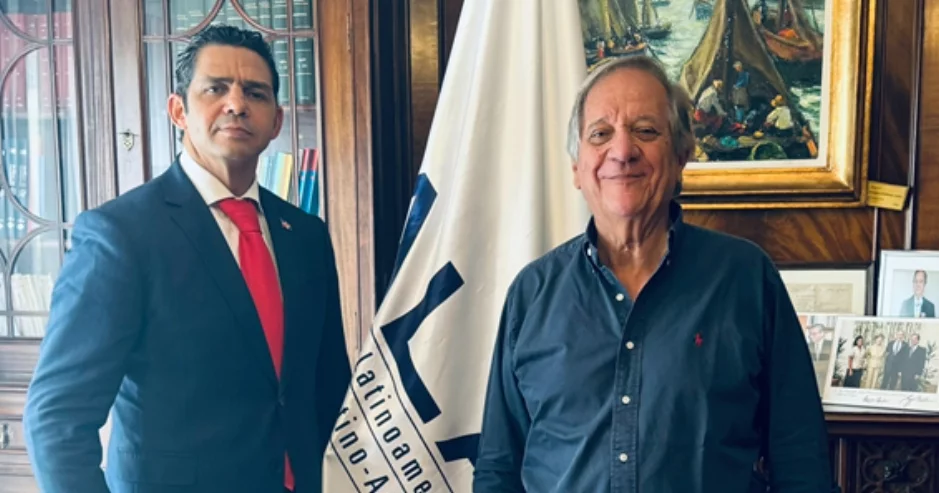 Secretario Aladi recibe a Luis González