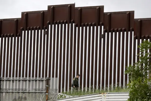 La construcción del muro fronterizo para evitar la entrada masiva de inmigrantes la inició Donald Trump en su primera gestión de gobierno. Fuente externa