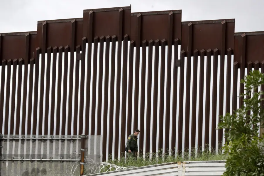 La construcción del muro fronterizo para evitar la entrada masiva de inmigrantes la inició Donald Trump en su primera gestión de gobierno. Fuente externa
