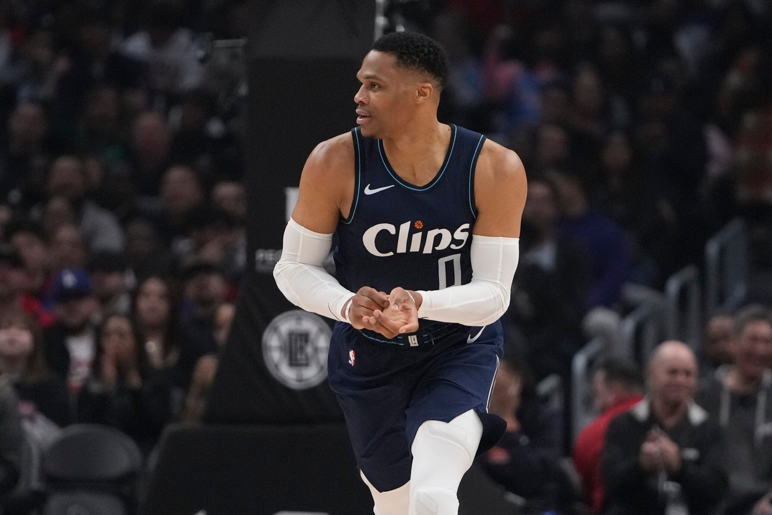 Westbrook traspasado a Jazz y se unirá a Nuggets después de la rescisión