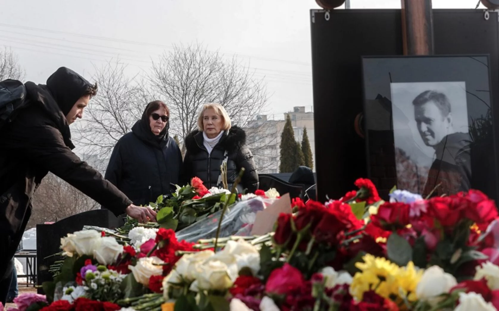 El funeral de Navalni agua la campaña de reelección de Putin