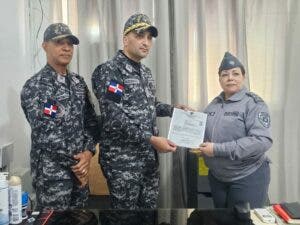 Asume primera mujer como comandante de la penitenciaria La Victoria